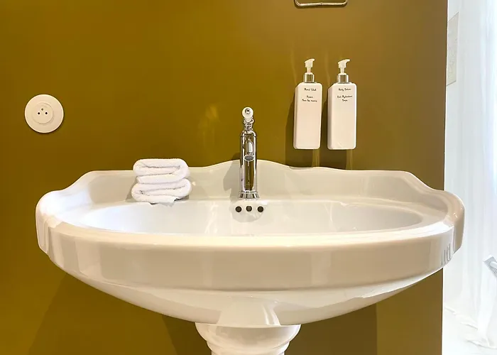 Maison Galop Marin בית הארחה